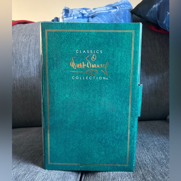 Walt Disney Classics Collection Snow White Fairest One of All Princess Figurine - Picture 6 of 6